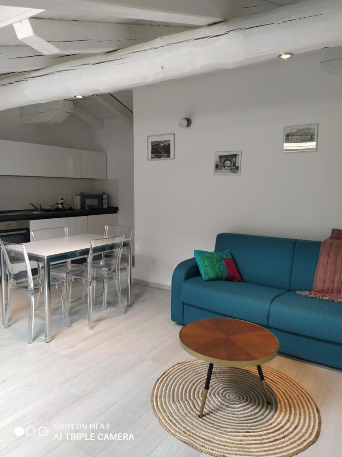 Un Oeil Sur La Cathedrale Apartment Aosta Ngoại thất bức ảnh